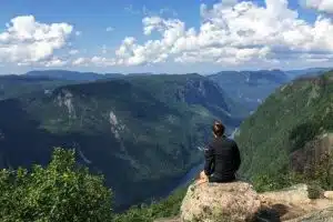 Les meilleurs circuits pour une randonnée inoubliable au Canada